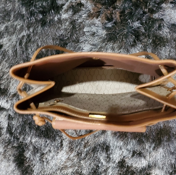 VINTAGE DIOR HONEYCOMB COATED LEATHER PURSE - Picture 5 of 6